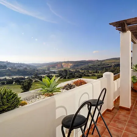 Apartment Beautiful With Amazing Views Perfect For Golfers *